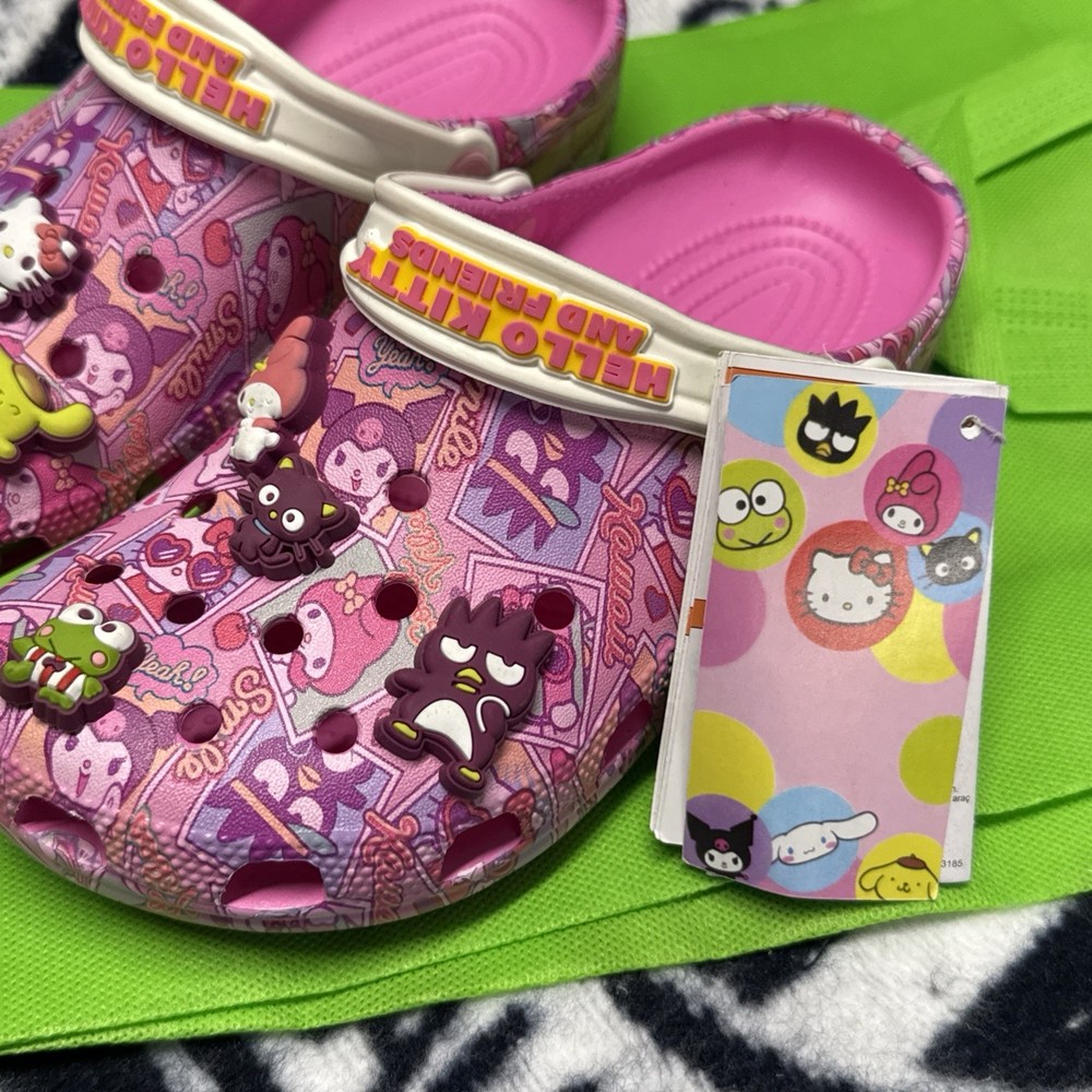 🇺🇸 Crocs J2 Hello Kitty 🌸New with Tags Classic Clogs Unisex Shoes Slip On…