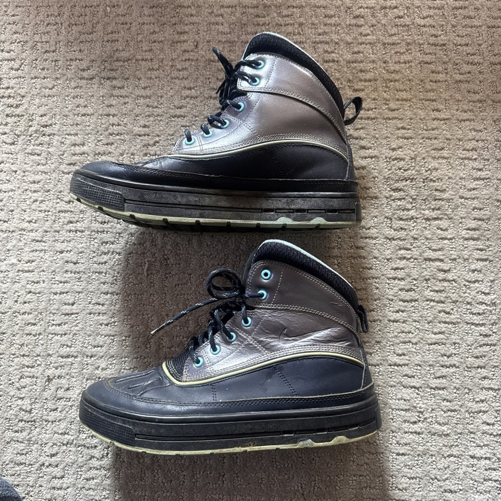 Nike ACG Boots Youth Size 6.5Y Blue Silver Winter Snow