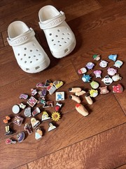 Classic White Crocs Slides Clogs Sandals Size J6 with Lots of Charms Great Cond