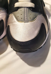Nike Huarache Run „Black/Neutral Grey/Medium Grey/White“ sneaker