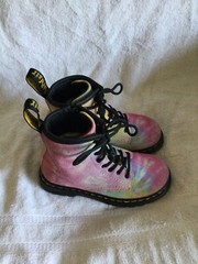 Dr. Martens Kids 1460 Pascal J Rainbow boots size 10 US/9 UK/27 EU