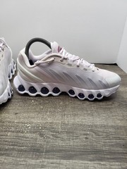 Nike Air Max Dn 8 Light Pink White Mesh Unisex Kids Athletic Sneakers 6 Y