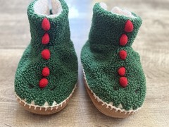 Hanna Anderson Green Dragon Kids Size 9-10 Sherpa Critter Slippers