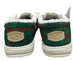 Hey Dude Wally Tri Tartan Plaid Red White Green Kids Size J2 Holiday Christmas