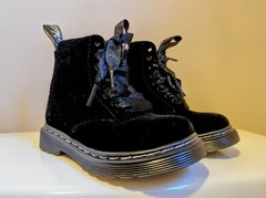 Rare sample Black Suede velvet Zipper Dr Martens Boots Size 6 Uk SK Kids Ribbon