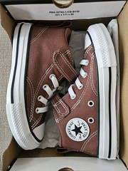 Converse all star malden chuck taylor sz 12.5 little kids, great back to school