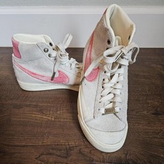 Nike Blazer ’77 High Top Suede White Pink Kids Athletic Shoes US 7Y EUR 40