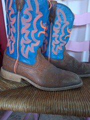 Twisted X Youth Boots Square Toe Cowboy Boots W/ Fancy Stitching Blue & Orange