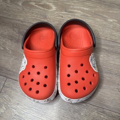 Kids Snoopy Woodstock Peanuts Crocs Red Junior SIZE 2