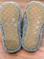 UGG Kid Fluff Yeah Slipper Sandal Elastic Backstrap Solid Gray Size US 13 EU 31