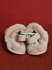 Cat & Jack Toddler Fur Slippers, Pink, Size Small (5-6)