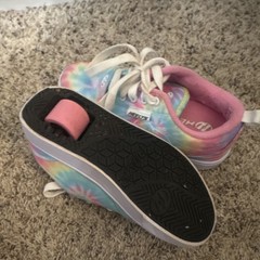 Heelys Pro 20 Prints IV Ella Tie Dye Wheeled Sneakers Kids US yth 2 EU 33
