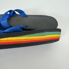 SEE CONDITION & MEASUREMENTS Vintage 70s Rainbow Stripe Beach Flip Flops Kids