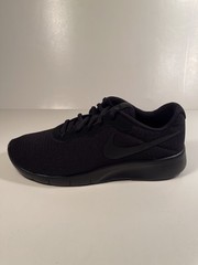 Nike Tanjun (GS), Black/Black, 818381 001, Size 7Y, Triple Black