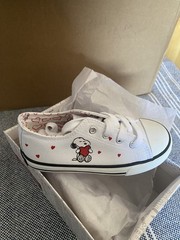 Kids Snoopy Sneakers Size 8 White Canvas RedHearts Peanuts NEW Girls Boys shoes