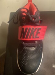 nike team hustle d8 size 5y