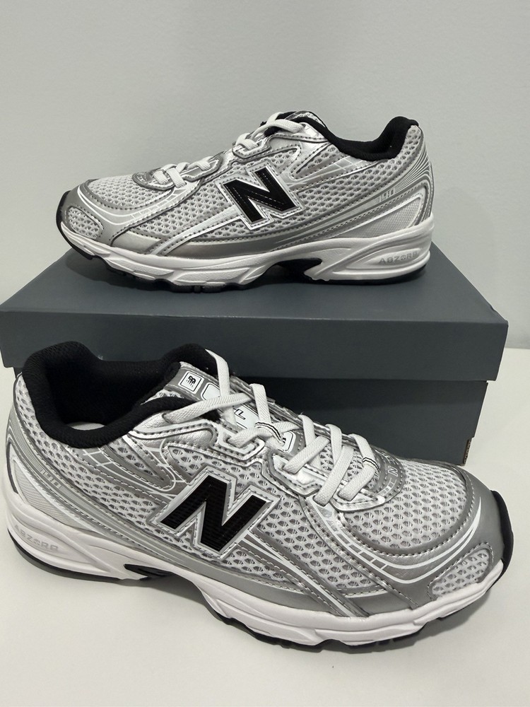 New Balance 740 Bungee Lace Mesh Low Top Sneakers Gray/Black Kids US 3 PZ740NW
