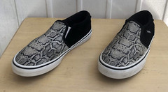 Vans Classic Snake Skin Canvas Suede Black & White Slip on Shoes Size 5.5 Missy