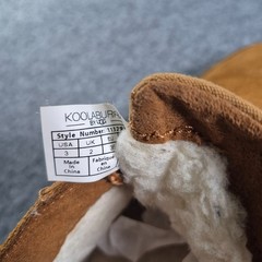 Koolaburra by UGG Kids Adva Suede Upper Chestnut Size 3 Lined Warm