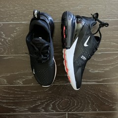 Size 6.5 (GS) – Nike Air Max 270 Low Triple Black – 943345-001