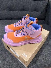 On Running Cloudhero Mid Waterproof Kids Shoes Size 1 US