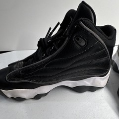 Jordan Pro Strong GS Black/White Mid Top Leather Sneakers 6.5Y DC7911-002