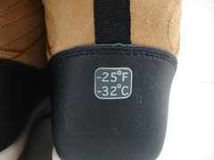 Boy’s sz 7 M Merrell Snow Bank 2.0 Wheat Black Waterproof Insulated Winter Boots