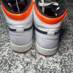 Nike Air Jordan 1 Retro High OG Electro Orange Youth Size 7y Shoes Basketball