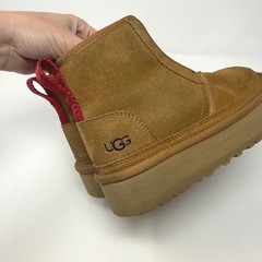 UGG Classic Ultra Mini Platform Zip Chestnut Suede Boots 1153290K Boys Size 2