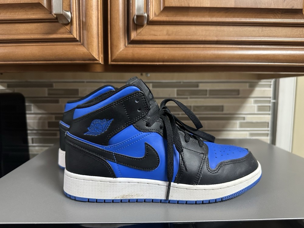 Air Jordan 1 Size 5.5 (GS) – Mid Black Royal Blue, DQ8423-042 No Box