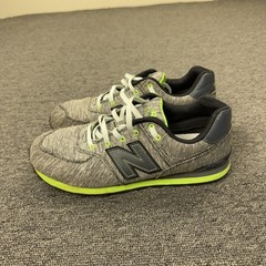 New Balance 574 Shoes Size 6 Gray Neon Green Athletic Sneakers KL574Q4G