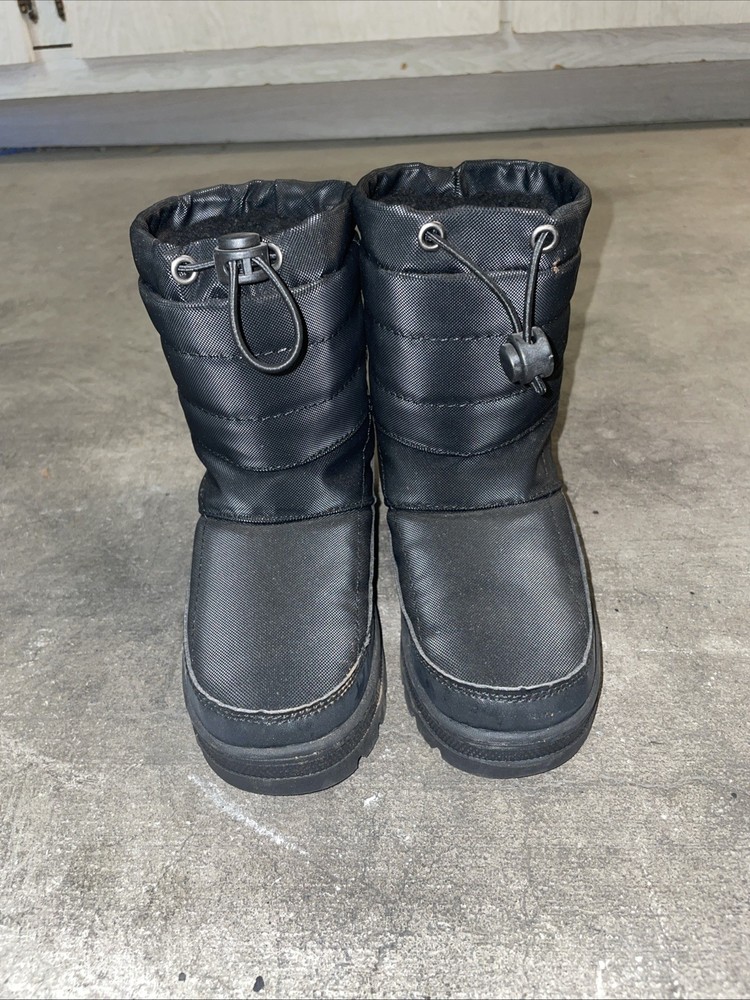 Size 10- Magellan Outdoors Youth Snow Boots