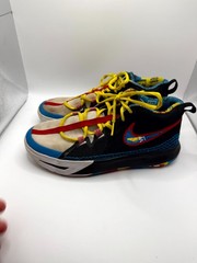 Nike Kyrie Flytrap 6 SE GS FD0215-001 Kids 6.5 Sneaker Black Basketball Shoes