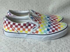 VANS Kid’s Slip On Rainbow Checkerboard Sneakers Size 7 Kids 500714