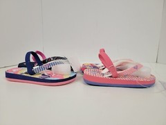 (Mismatched Color): 2 Pair Roxy Kids Pink/Blue Flip Flop Sandals Toddler Size 6
