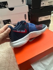 Nike Kyrie Flytrap III Basketball Sneakers Kids 13Y Blue BQ5621-400