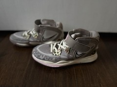 Kids- Nike- Kyrie Infinity PS- Leopard Camo Sneaker – Size 1 – Youth