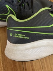 Nike Star Runner 2.0 Lightweight Running Shoes Grey/Green Size 6.0 Youth