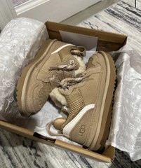UGG Kids Camel Shearling Lined Sneakers Size 13 Unisex Suede Mesh Flat