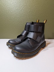 Dr. Martens Unisex Kid’s Black Collection 1460 Easy On Boots Size US 3 EU34