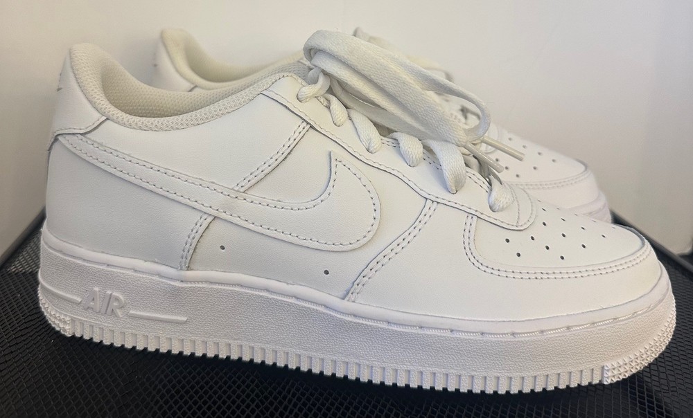 Nike Air Force 1 LE Triple White Women’s 7.5 / GS 6Y Sneakers Brand New