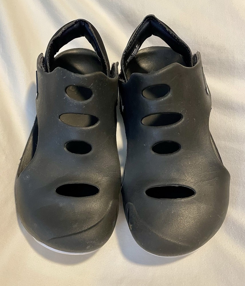 *EUC* Nike Sunray Protect 3 Black/White – Size 3Y – Youth-Kid Shoes-Hook & Loop