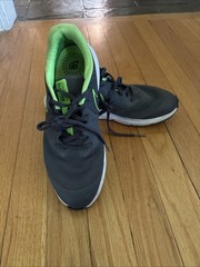 Nike Star Runner 2.0 Lightweight Running Shoes Grey/Green Size 6.0 Youth