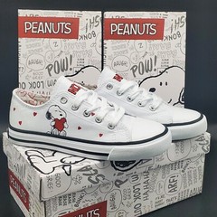 Peanuts® Snoopy White Canvas Lace-Up Children’s Shoes