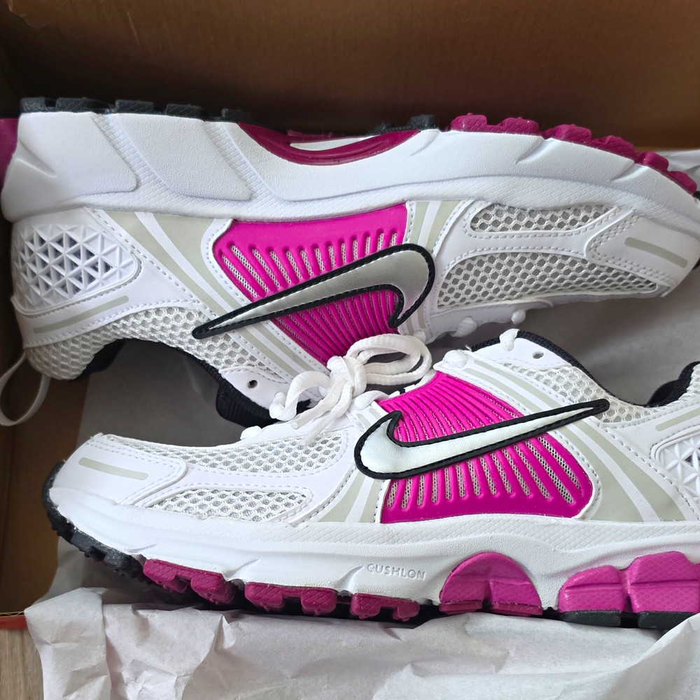 Nike Vomero 5 (GS) White/Pink/Black/Silver Kids Sneaker 5Y HF6998-102