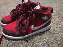 AIR JORDAN 1 RETRO MID RED QUILTED AV5173-600 SIZE 1Y