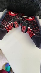 Marvel Spider-Man Unisex Kids US 10 Black/Red Mid Top Lace-Up Sneakers