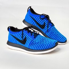 Nike Roshe Two Flyknit (GS) Sneakers – Racer Blue w/ Black Swoosh – Size 5.5Y