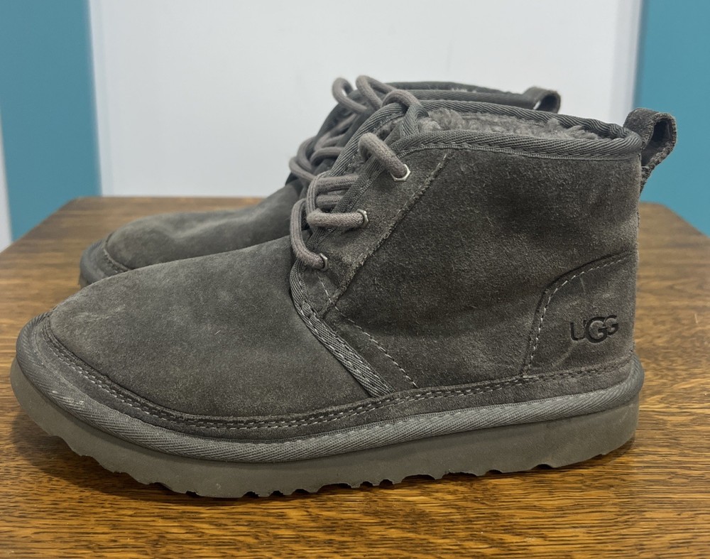 UGG Neumel II Kids Size 4 Grey Suede Wool Lined Chukka Ankle Boots 1017320K