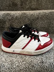 Jordan Nu Retro 1 Low 6.5Y Style FB4412-611 Pre-owned Condition